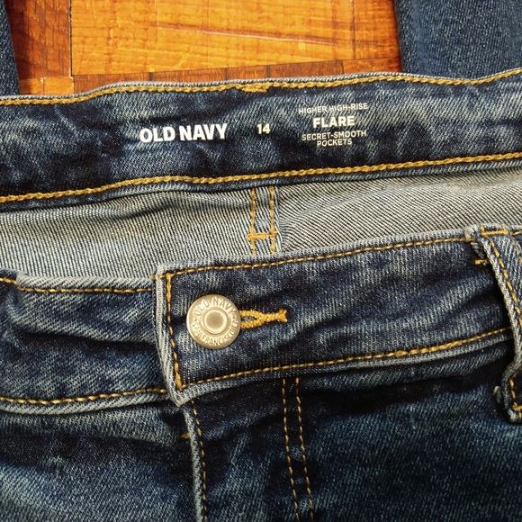 Old Navy High Rise Flare Leg Blue Jeans Size 14 Women's Secret Smooth Pockets - Picture 3 of 7